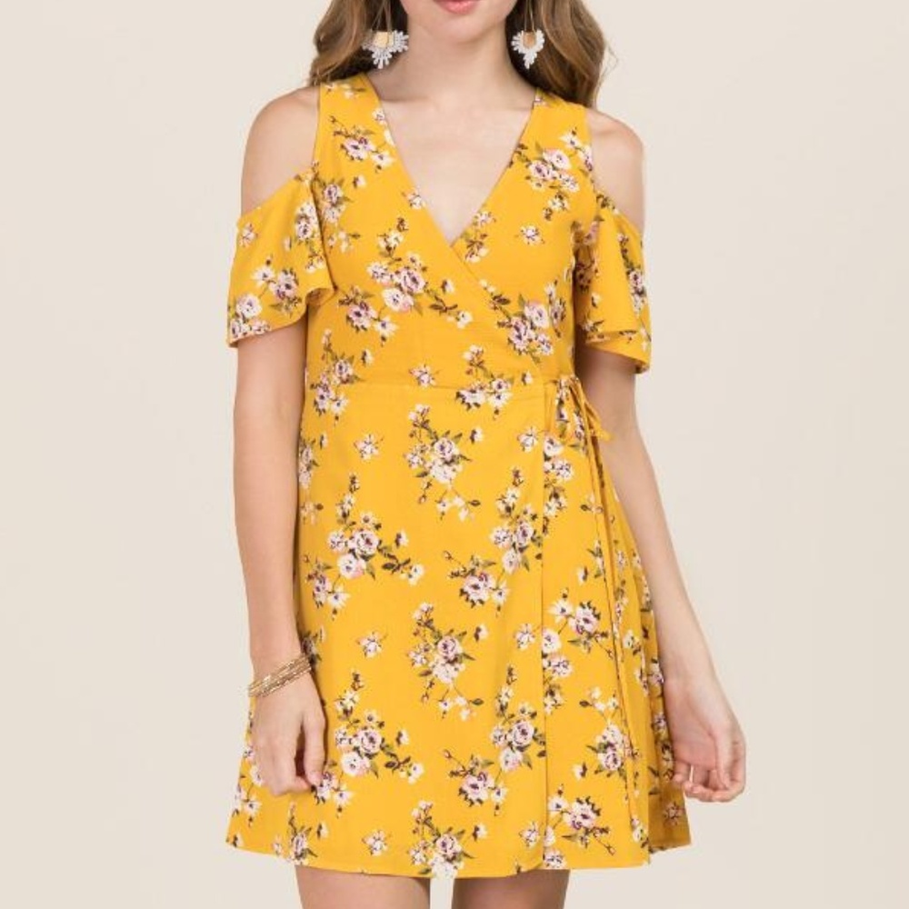Franchescas Yellow Floral Cold Shoulder Wrap Dress